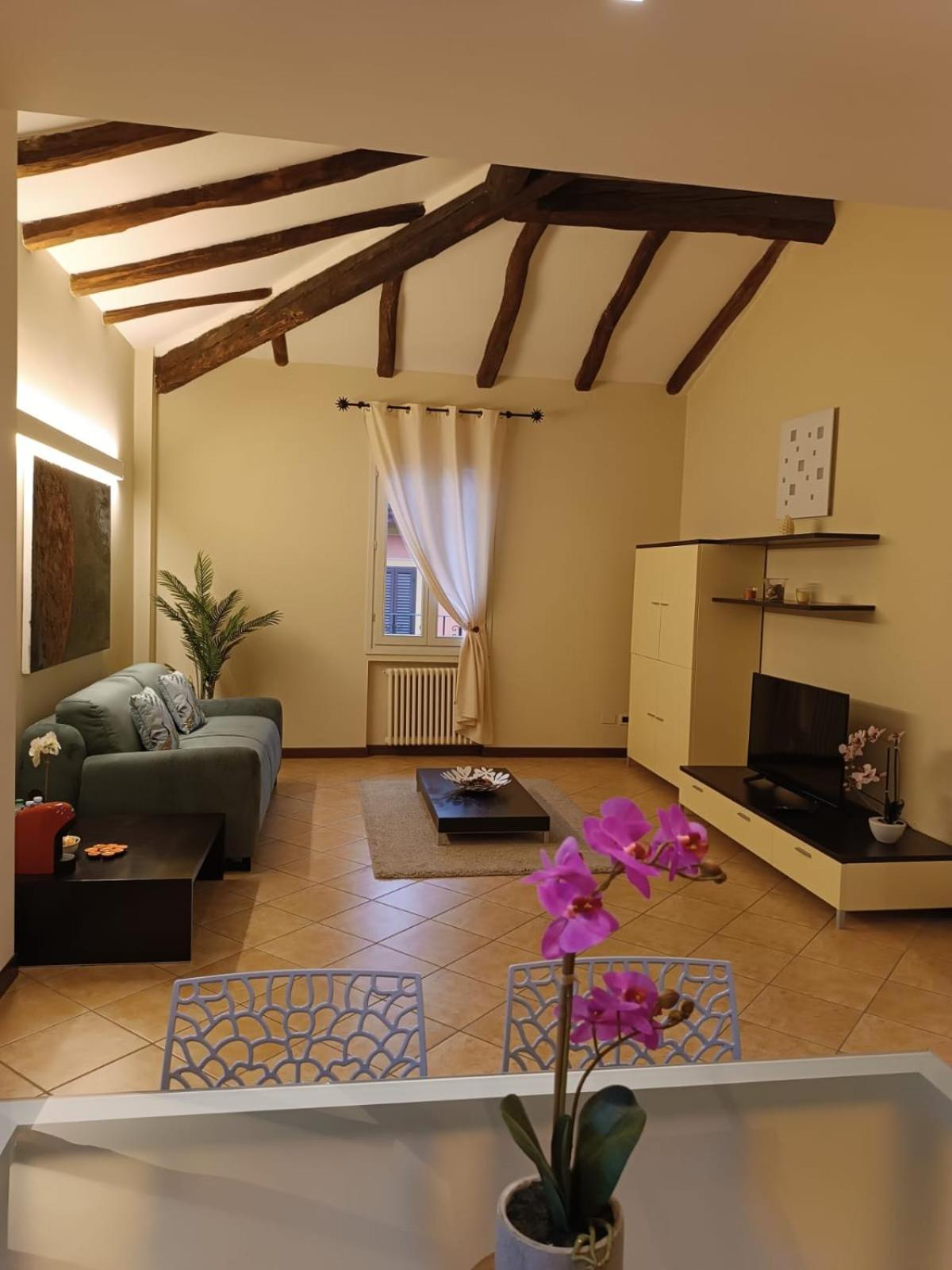Apartment Int 6 - Marco *